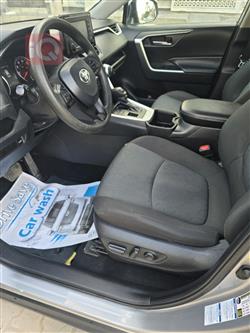 تۆیۆتا ڕاڤ 4